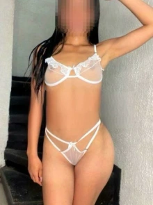 Evelyn está en el catálogo de putas en Soacha