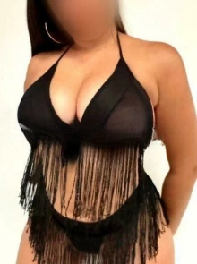 Citas exclusivas con chicas de porte elegante como Lorena