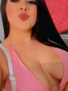 Agenda tu cita con Sofía, una modelo premium con perfil activo