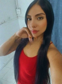 Lorena, una experiencia auténtica con mujeres de compañía