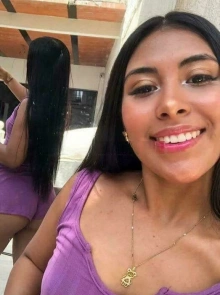 Agenda tu cita con Fernanda, una modelo premium con perfil activo