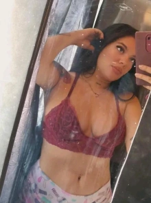 Valentina es una de las damas de compañía más solicitadas hoy
