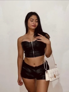 Book actualizado de Camila, una chica de compañía de alta gama