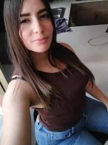 ¿Buscas escorts Madura en Medellín? Conoce a Almarina