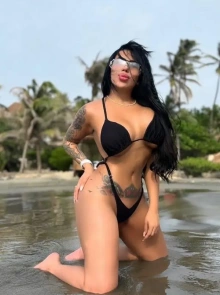 Mía presenta su galería de fotos reales de escort en Medellín